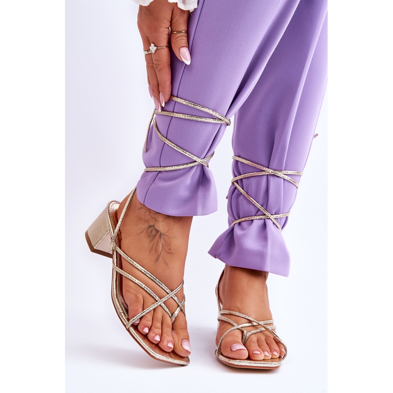 Sandalias Atadas Con Tacones Altos Dorados Secret Love 1