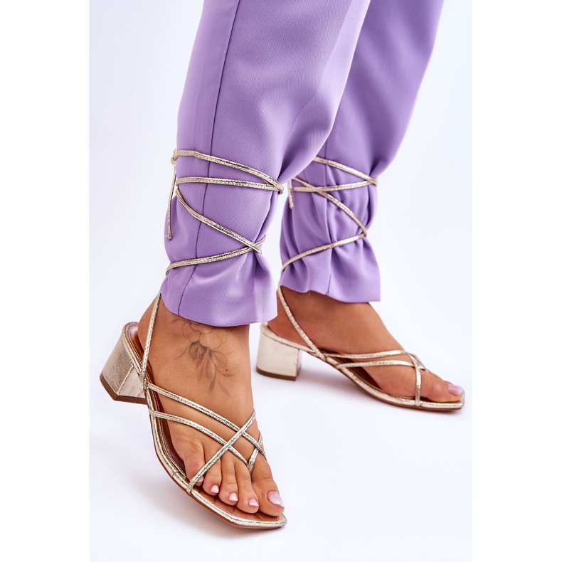 Sandalias Atadas Con Tacones Altos Dorados Secret Love 2