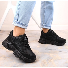 Zapatos deportivos de mujer negros en la plataforma eVento 5465 2