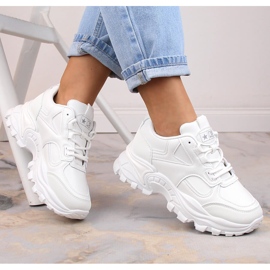 Zapatos deportivos de mujer en la plataforma blanco eVento 5465 1