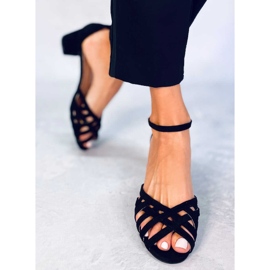 BM Sandalia negra tacón bajo Kermel negro 2