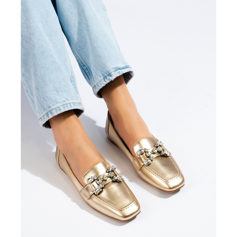 Mocasines de mujer dorados con adorno Shelovet 1