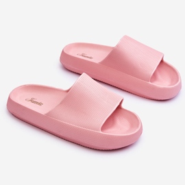 Fashion Zapatillas de espuma de moda en una plataforma masiva rosa Linnea rosado 2