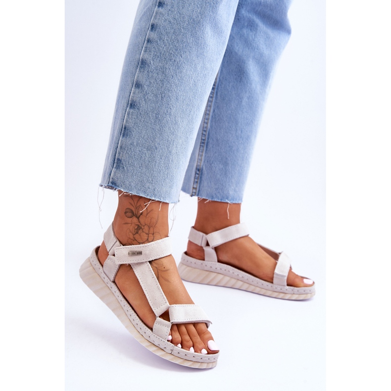 Sandalias Ante Velcro Big Star LL276014 beige 2 Sandalias Ante Velcro Big Star LL276014 beige 2