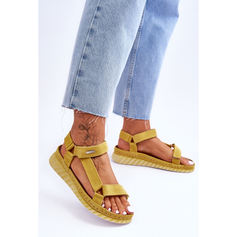 Sandalias Velcro Ante Big Star LL276013 Amarillo 2