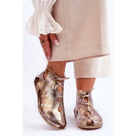 Maciejka Botas de cuero ligeras 03426-42 Oro dorado 1 Maciejka Botas de cuero ligeras 03426-42 Oro dorado 1