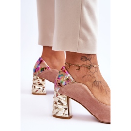 Zapatos De Salón De Ante Con Tacón Decorativo Maciejka 05042-15 Rosa rosado 4