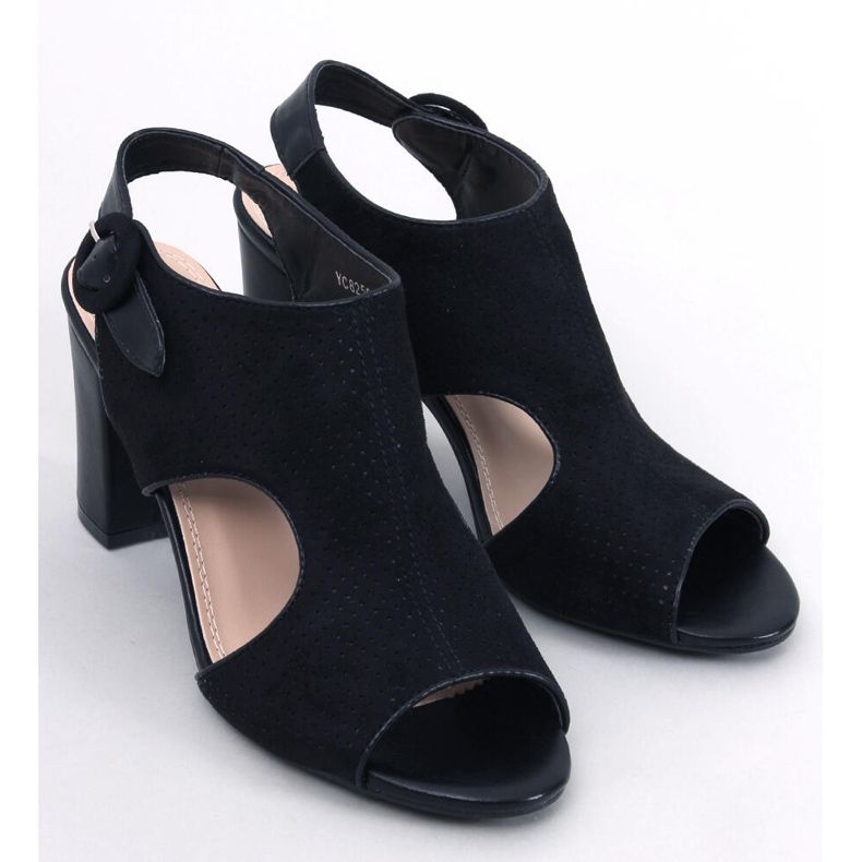 Morillo Sandalias negras tacón calado negro 1