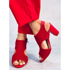 Morillo Sandalias rojas tacón calado rojo 2