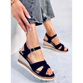 BM Alpargatas negras con cuña Sermon negro 4