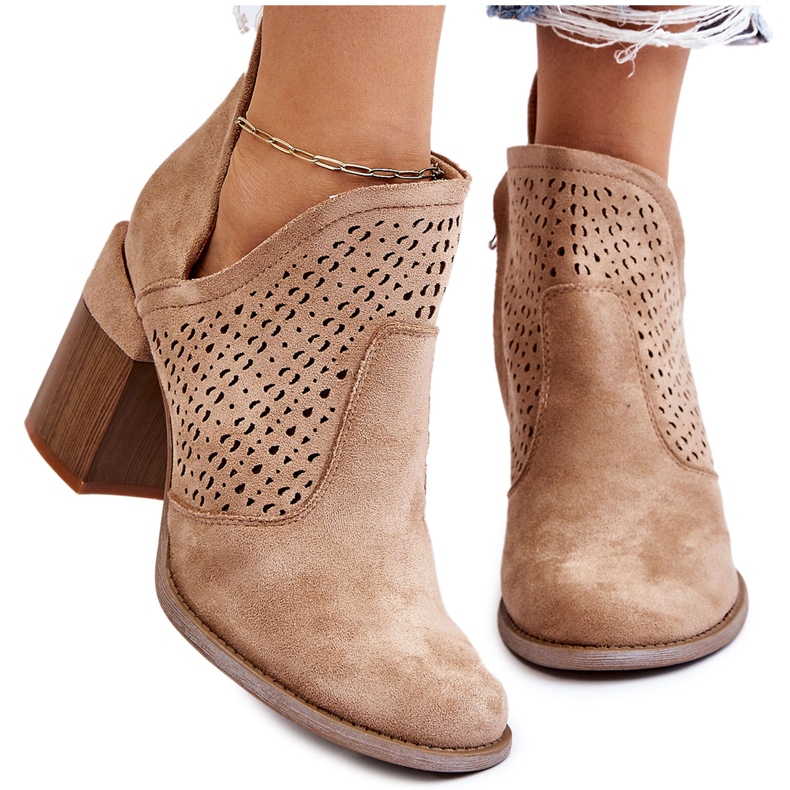 Bella Paris Botas Layne de ante beige con aberturas 6