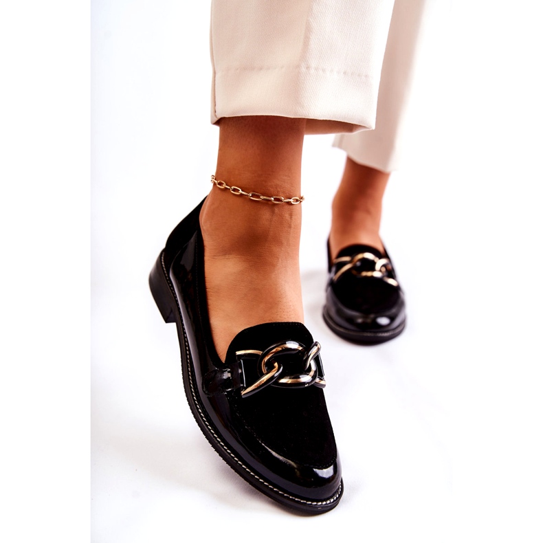 Mocasines Clásicos Con Cadena Laura Messi 2531 Negro 3