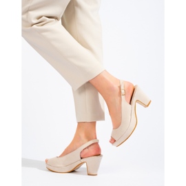 Sandalias de ante con tacón cómodo Shelovet beige 2