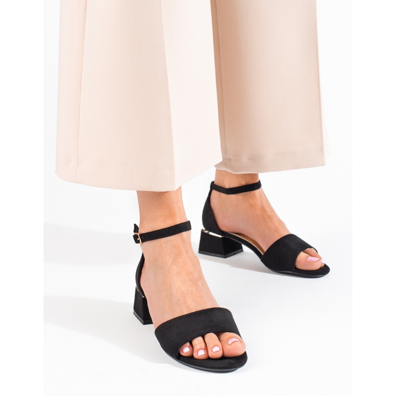 Sandalias negras de tacón bajo Shelovet negro 1