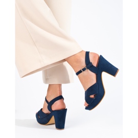 Sandalias de tacón azul marino de Shelovet 1