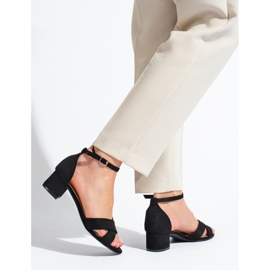 Sandalias de tacón bajo en ante negras de Shelovet negro 3