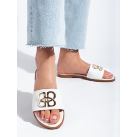 Babucha mujer blanca con adorno dorado Shelovet blanco 1 Babucha mujer blanca con adorno dorado Shelovet blanco 1